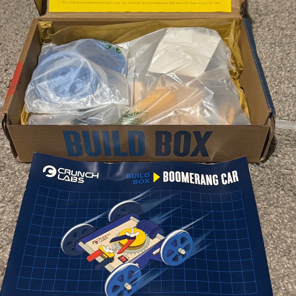 Crunch Labs Build Box- Boomerang Car